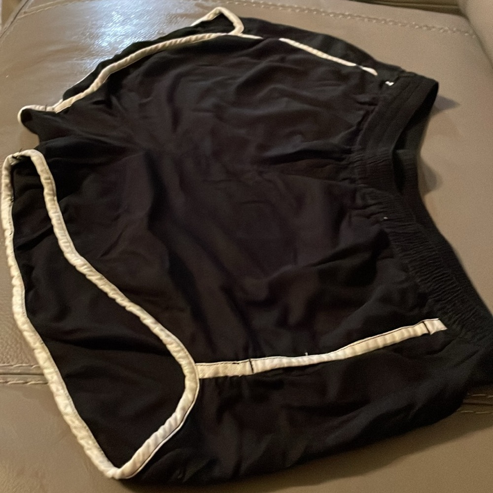 RVCA  High Slits Shorts. - Picture 3 of 6